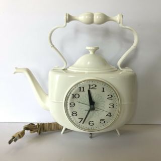 Vintage General Electric White Coffee/tea Pot Wall Clock Non