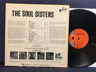 THE SOUL SISTERS - I Can’t Stand It - 1964 - Sue Label - Stereo 2