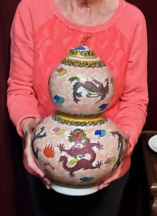 Vintage Chinese Porcelain Gourd Vase Famille Rose Dragon Phoenix Red Square Mark