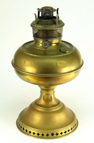 Antique C.  1894 Bradley & Hubbard B&h Brass Kerosene Oil Lamp