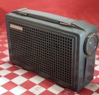 Vintage Mardon Tube Portable Radio - Radio - Usa - 1950 