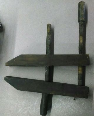 Primitive Wood Clamp Vintage Woodworking Vice Screw Down 16” Great Wall Display