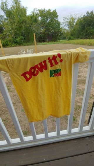 2 1980 Mountain Dew Can Banks & Dew It T - Shirts / Size Medium 3