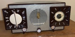 Vintage Zenith Tube Bakelite Radio Clock Functional 1950 