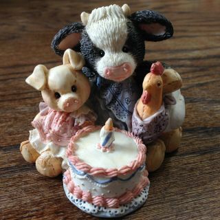 Enesco 1993 Marys Moo Moos Figure " Butter Cream Wishes " 627747 Cow Birthday Cake