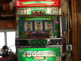 Kitac Juggler Girl Token Slot Machine
