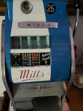 25 Cent Mills Slot Machine Hi - Top 1940 - 1950