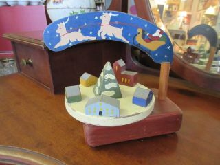 RARE Vintage Wolf Creek Folk Art Wooden Music Box Toy - Here Comes Santa Claus 2