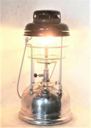 Tilley X246 Kerosene Lantern,  Seals Fitted,  Glass,  Burns Good.