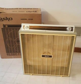 Vintage Lasko 20 " Box Fan 3 Speed W/ Thermostat & Box - Model No.  4746