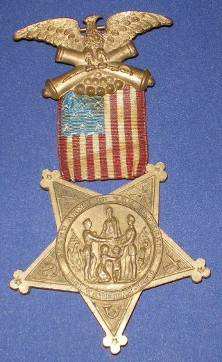 United States Civil War Veterans 1861 - 1866 Grand Army Of The Republic Medal Pin