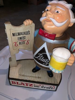 Vintage Blatz On Draft Beer Guy Sign Bar Statue Keg Barrel Milwaukee 