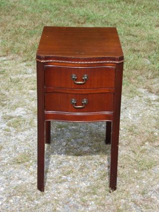 Vintage Federal Style Mahogany Serpentine Nightstand End Table Wabash Cabinet Co