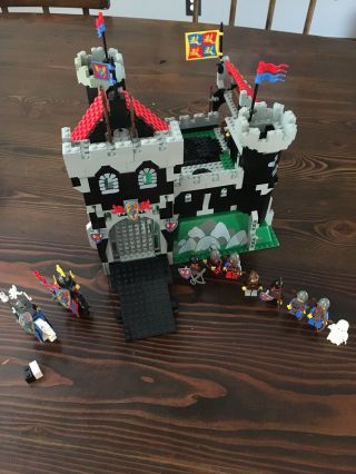 Lego 6086 Vintage Black Knight 