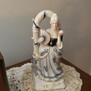 Antique German Porcelain Figurine Blue And White Colonial Lady 10 Inch