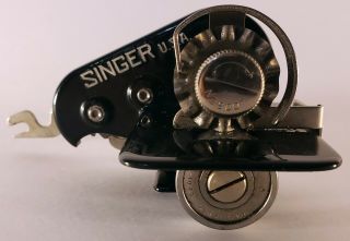 Vintage Singer Sewing Machine Pinking Attachment 121110 121021 221 222k