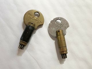 2 Nix Pix Solon Lock Combination Keys Padlock Security Use Vintage