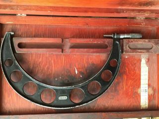 Vintage Starrett No.  436 9 - 10 " Outside Machinist Tool Micrometer In Wood Box