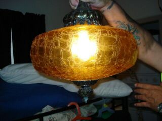 Vintage Mid - Century Amber Crackle Glass Hanging Swag Lamp Pendant Light 12 