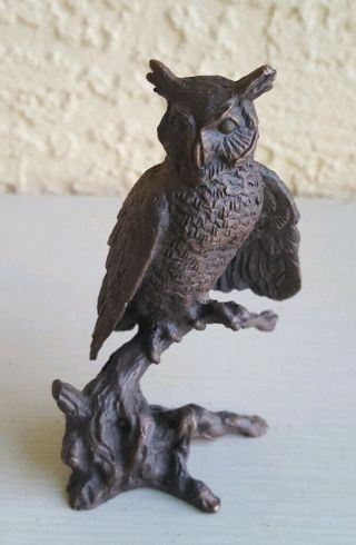 Vtg Avon " Source Of Fine Collectibles " Heavy Brass Metal Owl Paperweight Figure
