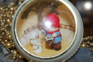 Vintage Hallmark Little Drummer Boy 1980 Shadowbox Globe Christmas Ornament 3