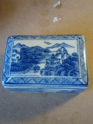 Antique Signed Chinese Blue And White Porcelain Box
