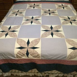 Pretty Vintage Handmade Quilt Patchwork Style Lavender Queen 88x98