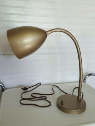 Vintage Mid Century Metal Adjustable Gooseneck Lamp For Table Or Hang On Wall