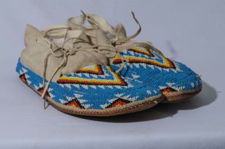 Authentic Vintage Hand - Made Lakota - Sioux Beaded Moccasins.