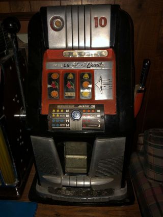 Black Beauty Mills 10 Cent Vintage Slot Machine.