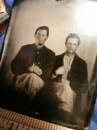 2 CIVIL WAR SOLDIERS PHOTO TINTYPE TIN TYPE UNIFORMED SITTING TOGETHER CLARITY 3