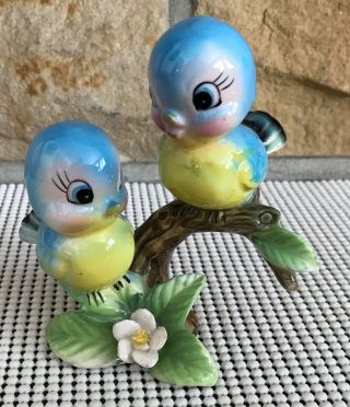 Vintage 1950’s Norcrest Lefton Bluebird Sitting On Branch Figurine Adorable