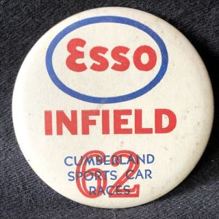 Vntg Esso Infield Cumberland Sports Car Races 62 Button Pin Gas Advertising 1962
