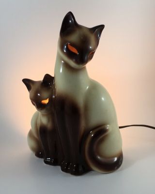Vintage Mid - Century Kron Ceramic Siamese Cat & Kitten Tv Or Accent Lamp 14 "