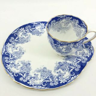 Royal Tuscan Fine Bone China Teacup & Snack Plate Cup Holder Blue White Flowers 2