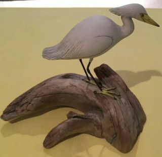 Hand Carved And Painted Snowy Egret On Drift Wood - 4 5/8” Tall - Drift Wood 5” Long