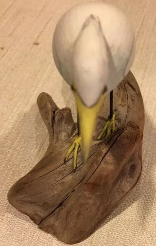 HAND CARVED AND PAINTED SNOWY EGRET ON DRIFT WOOD - 4 5/8” TALL - DRIFT WOOD 5” LONG 3