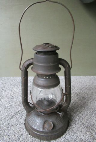 Antique Lantern Dietz Little Wizard Vtg Primitive Kerosene Oil Barn Lamp,  1942