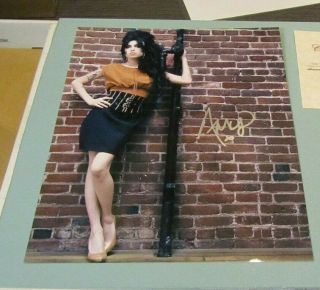 Amy Winehouse Autograph Signed Photo English Singer Songwriter 8x10 With