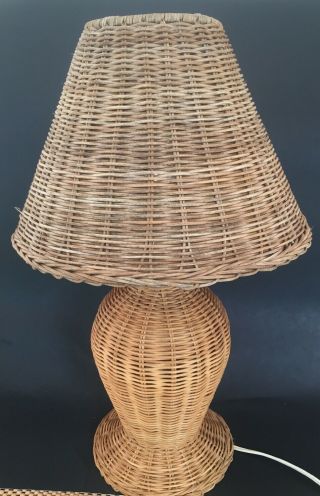 Brown Wicker 17 - 1/2 Tall Table Lamp W/ Shade Shabby Chic Cottage