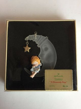 Vintage (1980) Hallmark Christmas Ornament " A Heavenly Nap " Angel Crescent Moon