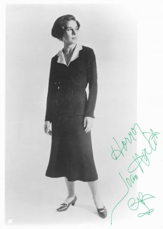 Joan Hackett In The Group (1966) Hand - Signed 10 " X 8 " Portrait
