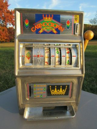Vintage Crown Waco 25 Cent Quarter Bank Slot Machine,  & Great