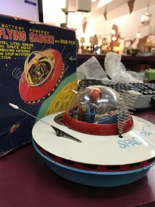 VINTAGE 1965 Yoshiya Space Patrol 3 Flying Saucer Trade Mark KO Tin Toy JAPAN 3