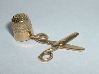 Vintage 14k Yellow Gold 3d Thimble & Moveable Scissors Sewing Charm