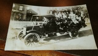 Vintage 1920s Ford (?) Model.  T Truck & Family Photo
