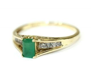 Vintage 10k Yellow Gold,  Emerald,  Diamond Womens Ring: Size 9,  2.  3 Grams