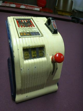 Antique Daval American Eagle 5 Cent Trade Stimulator Slot Machine - Well