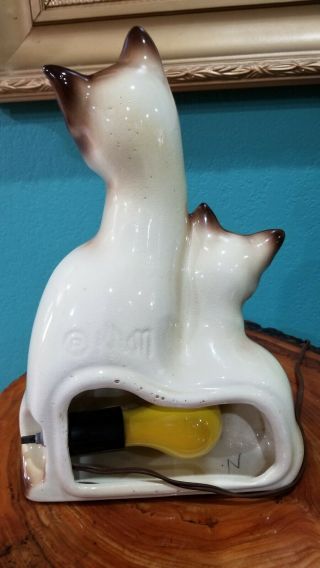 Vintage Mid Century Kron Ceramic Siamese Cat & Kitten Lamp 3