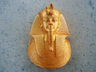 Gold Vintage Mma Metropolitan Museum Of Art " King Tut " Egyptian Pendant
